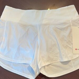 LULULEMON SPEED UP Mid Rise 4" Lined Shorts Size 6 - White